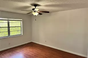 8511 NW 8th St, Miami, FL 33126 - Photo 5