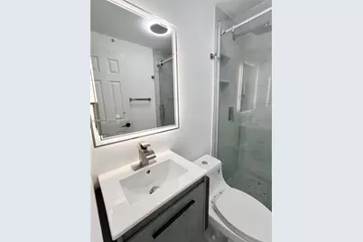 511 N 70th Way, Hollywood, FL 33024 - Photo 9