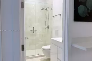 881 Ocean Dr, Key Biscayne, FL 33149 - Photo 13