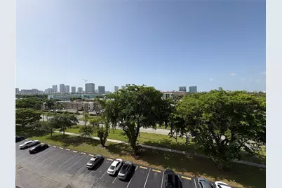 900 NE 12th Ave #703, Hallandale Beach, FL 33009 - Photo 15
