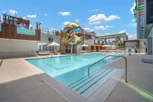 20 NE 11th St, Miami, FL 33132 - Photo 23