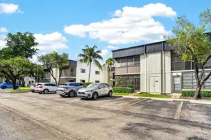 9920 NW 68th Pl, Tamarac, FL 33321 - Photo 37