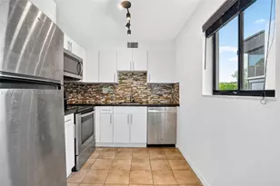 9920 NW 68th Pl, Tamarac, FL 33321 - Photo 11
