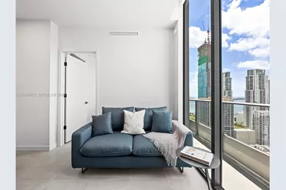 121 NE 5th St #3703, Miami, FL 33132 - Photo 7