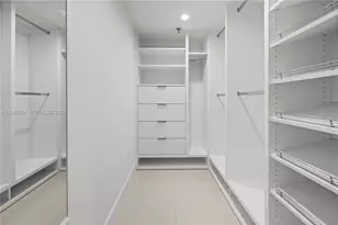 2457 Collins Ave, Miami Beach, FL 33140 - Photo 13