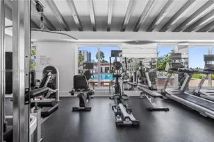 2457 Collins Ave, Miami Beach, FL 33140 - Photo 27