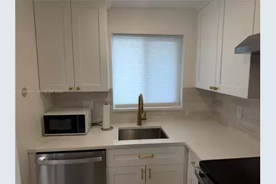 8135 Sunrise Lakes Blvd #210, Sunrise, FL 33322 - Photo 7