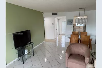 8135 Sunrise Lakes Blvd #210, Sunrise, FL 33322 - Photo 17