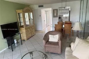 8135 Sunrise Lakes Blvd, Sunrise, FL 33322 - Photo 21