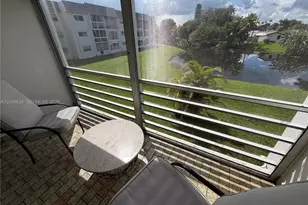 8135 Sunrise Lakes Blvd, Sunrise, FL 33322 - Photo 29