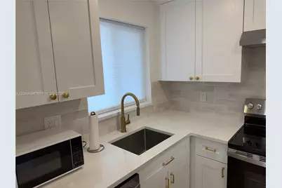 8135 Sunrise Lakes Blvd #210, Sunrise, FL 33322 - Photo 3