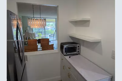 8135 Sunrise Lakes Blvd #210, Sunrise, FL 33322 - Photo 7