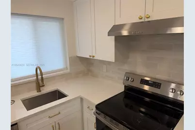 8135 Sunrise Lakes Blvd #210, Sunrise, FL 33322 - Photo 5