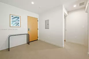 11 NE 6th St, Miami, FL 33132 - Photo 3