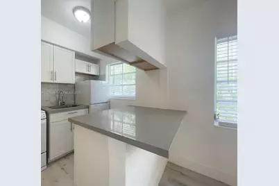 1021 Euclid Ave #9, Miami Beach, FL 33139 - Photo 7