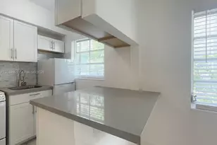 1021 Euclid Ave, Miami Beach, FL 33139 - Photo 7