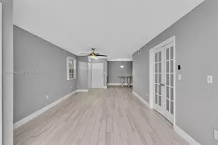 2851 N Oakland Forest Dr, Oakland Park, FL 33309 - Photo 9