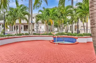 2851 N Oakland Forest Dr, Oakland Park, FL 33309 - Photo 23