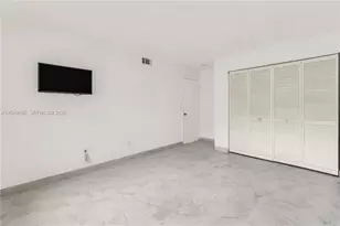 8660 SW 149th Ave, Miami, FL 33193 - Photo 15