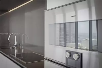 300 Biscayne Boulevard Way #4808W, Miami, FL 33131 - Photo 9