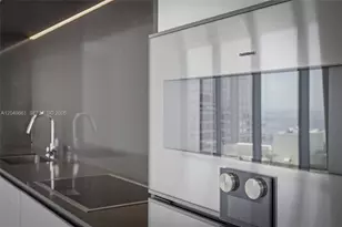 300 Biscayne Blvd Way, Miami, FL 33131 - Photo 9