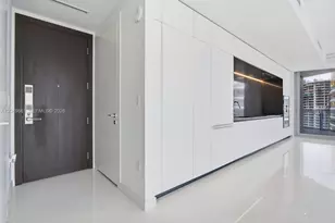 300 Biscayne Blvd Way, Miami, FL 33131 - Photo 3