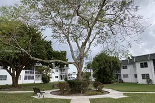 6501 Winfield Blvd, Margate, FL 33063 - Photo 11