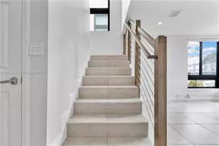 4390 E 10th Ave, Hialeah, FL 33013 - Photo 23