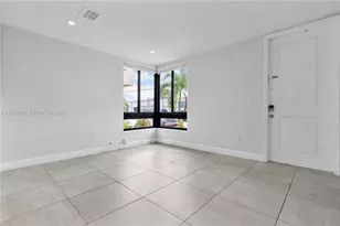 4390 E 10th Ave, Hialeah, FL 33013 - Photo 9