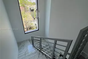 2342 McKinley St, Hollywood, FL 33020 - Photo 7