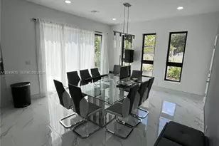 2342 McKinley St, Hollywood, FL 33020 - Photo 3