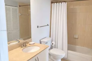 1750 N Bayshore Dr, Miami, FL 33132 - Photo 9