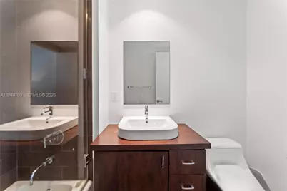 1040 Biscayne Blvd #3802, Miami, FL 33132 - Photo 9