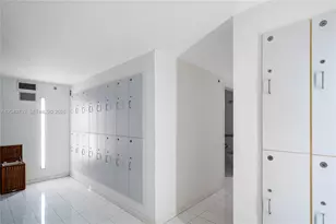 1040 Biscayne Blvd, Miami, FL 33132 - Photo 25