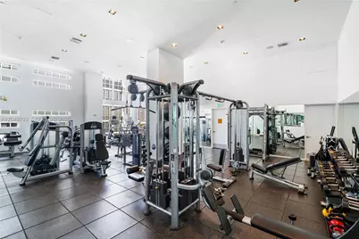 1040 Biscayne Blvd #3802, Miami, FL 33132 - Photo 31