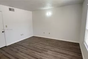 2485 NW 33rd St, Oakland Park, FL 33309 - Photo 3