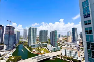 41 SE 5th St, Miami, FL 33131 - Photo 7