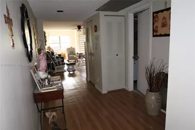 1401 SW 128th Ter #211H, Pembroke Pines, FL 33027 - Photo 5