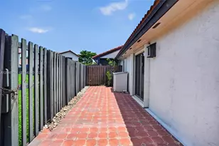 15065 SW 49th Ln, Miami, FL 33185 - Photo 35