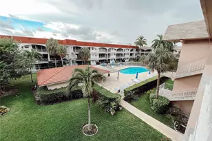 501 Blue Heron Dr, Hallandale Beach, FL 33009 - Photo 19