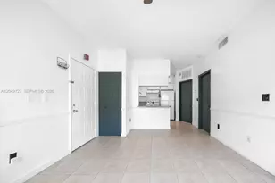 18308 NW 68th Ave, Hialeah, FL 33015 - Photo 7
