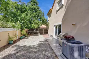 15184 SW 110th St, Miami, FL 33196 - Photo 9