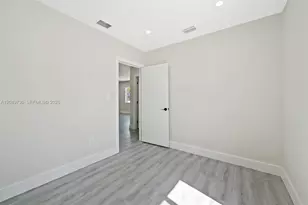 1720 NW 67th St, Miami, FL 33147 - Photo 21