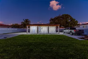 1720 NW 67th St, Miami, FL 33147 - Photo 29