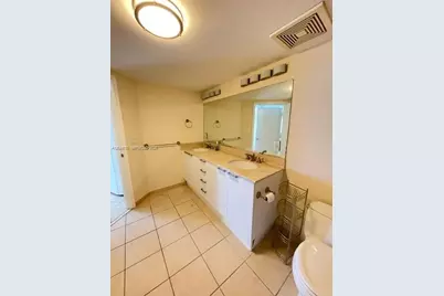 16699 Collins Ave #3910, Sunny Isles Beach, FL 33160 - Photo 9