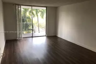 498 NW 165th St Rd, Miami, FL 33169 - Photo 5