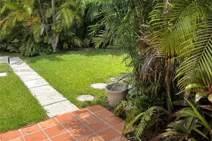 5831 SW 89th Ct, Miami, FL 33173 - Photo 3