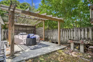 1933 Madison St, Hollywood, FL 33020 - Photo 19
