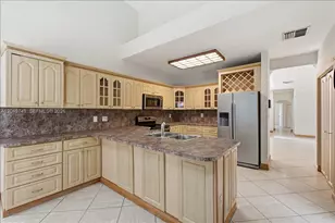 10545 NW 43rd Terrace, Doral, FL 33178 - Photo 13