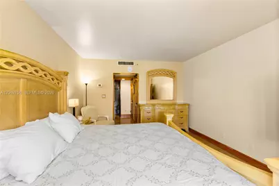 100 Lincoln Rd #811, Miami Beach, FL 33139 - Photo 23